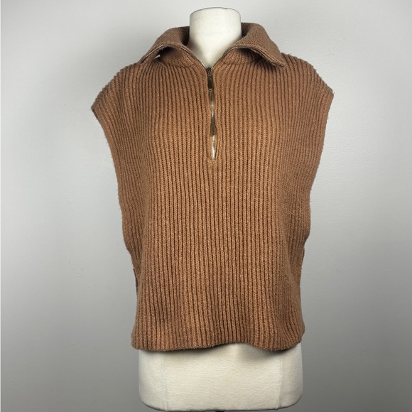 Sweater Open Vest With Cowl Neck - Picture 4 of 7
